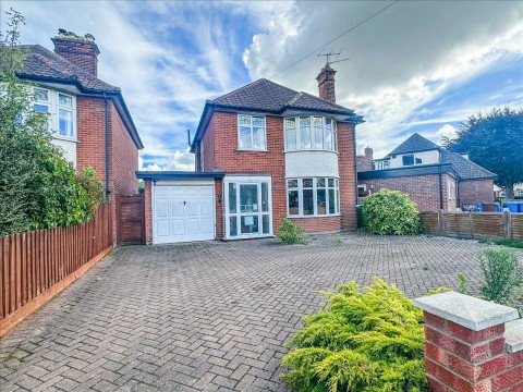 View Full Details for Crofton Road, Ipswich